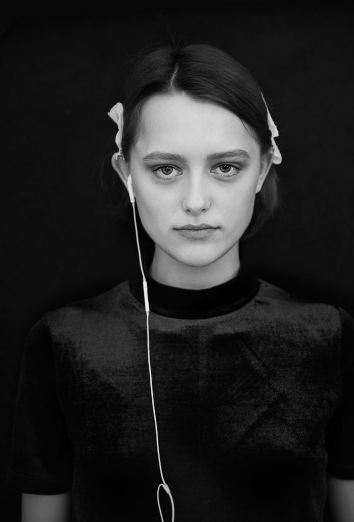 backstage beauty model black and white milan fashion week image 7