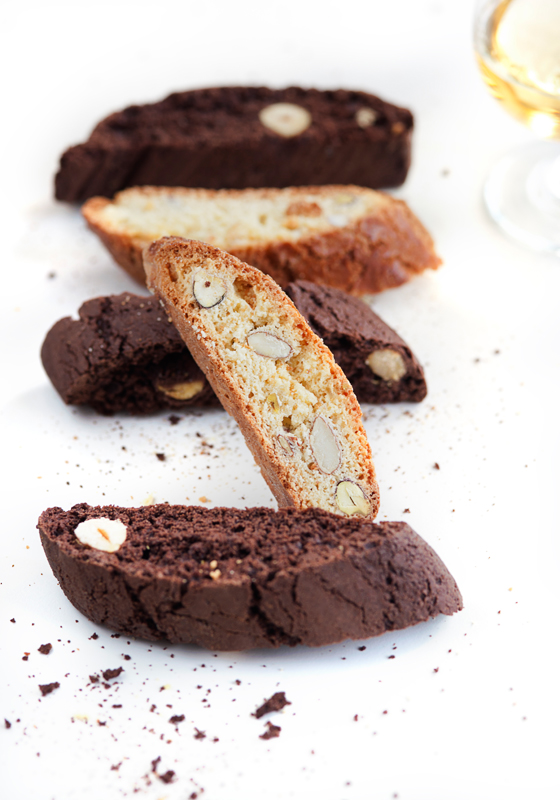 italian biscotti and amaretto shoot 14