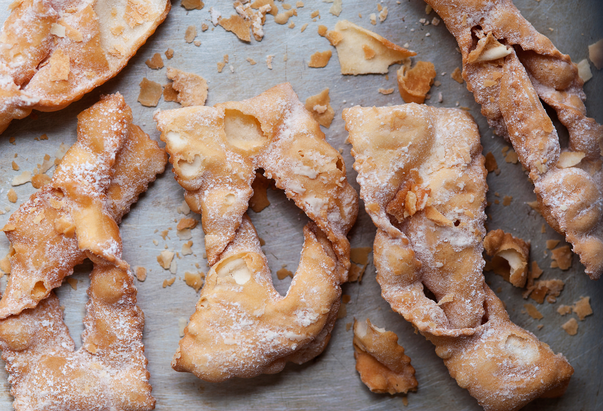italian biscotti on tray shoot 15