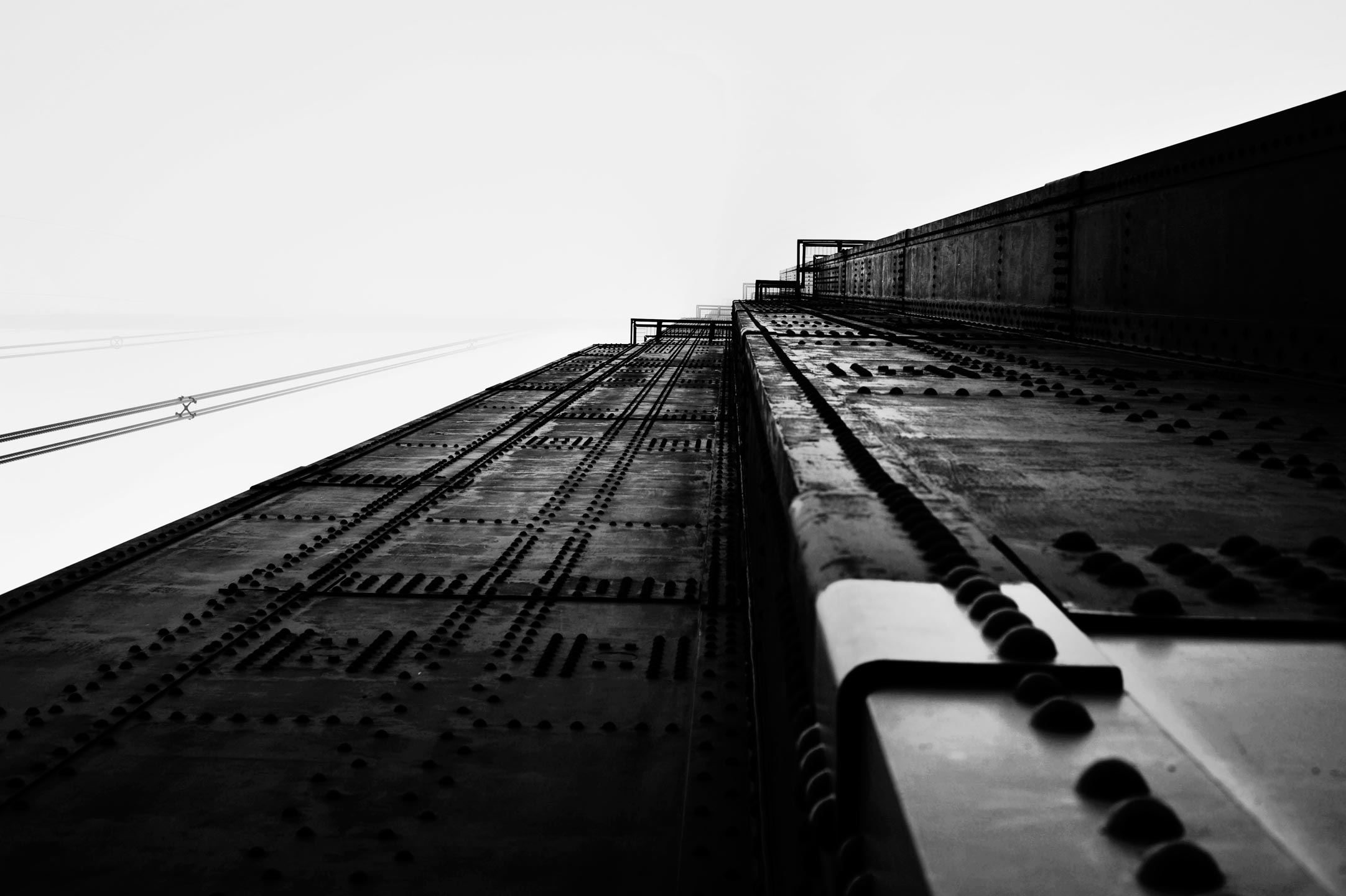 look up golden gate bridge 27