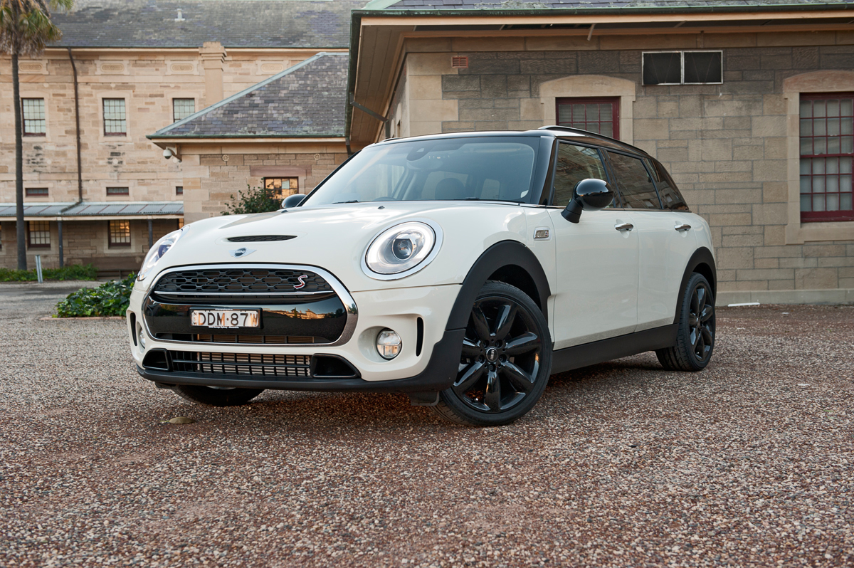 mini advertising lifestyle social campaign 3.