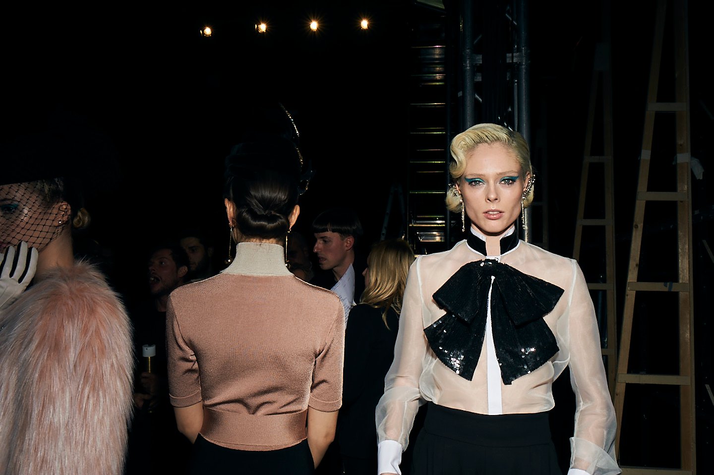 model coco rocha poses backstage fashion first looks milan fashion week image 42