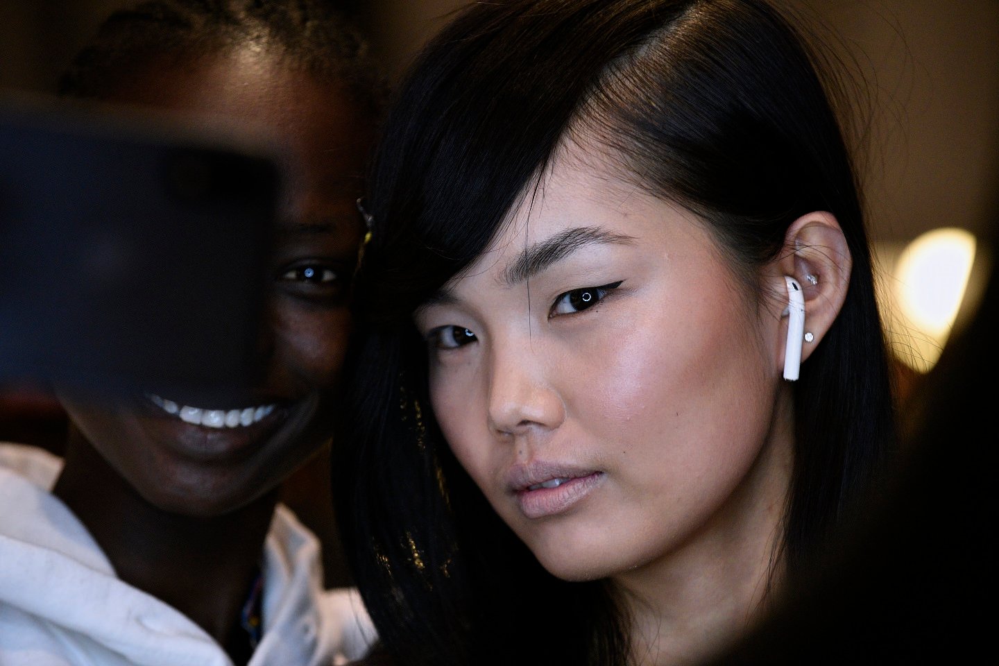 model poses for selfie backstage fashion beauty sydney fashion week image 16
