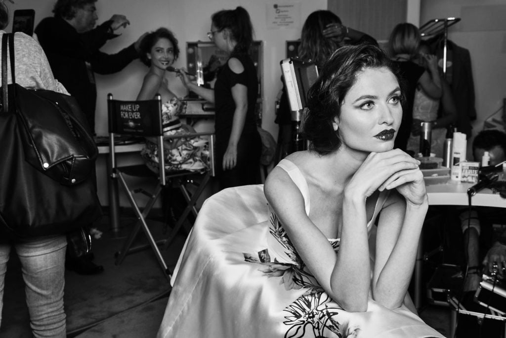 model prepares backstage fashion first looks paris fashion week image 28