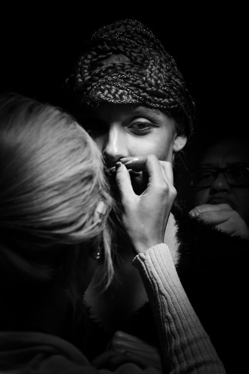 reportage image makeup artsit black and white tell a story 19