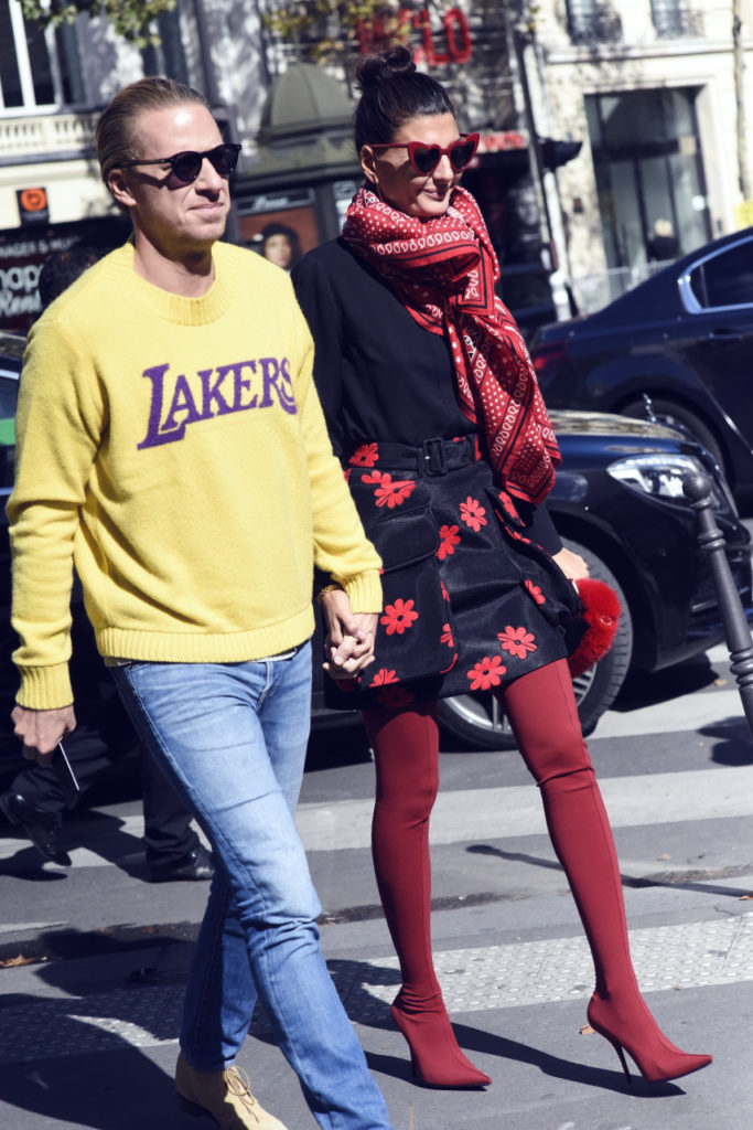 street style paris fashion week giovnna engelbert walks hand in hand with husband editorial vogue creative director image 40